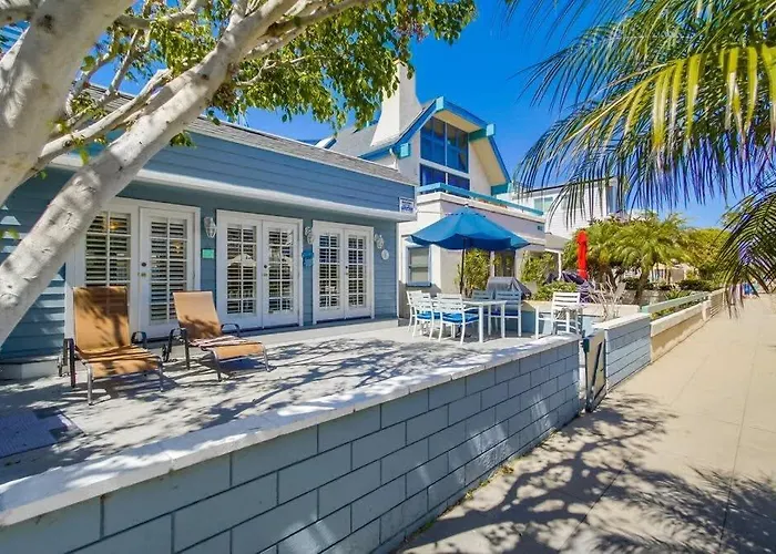 Luxury Summer House Feet From Bay & Ocean Patios