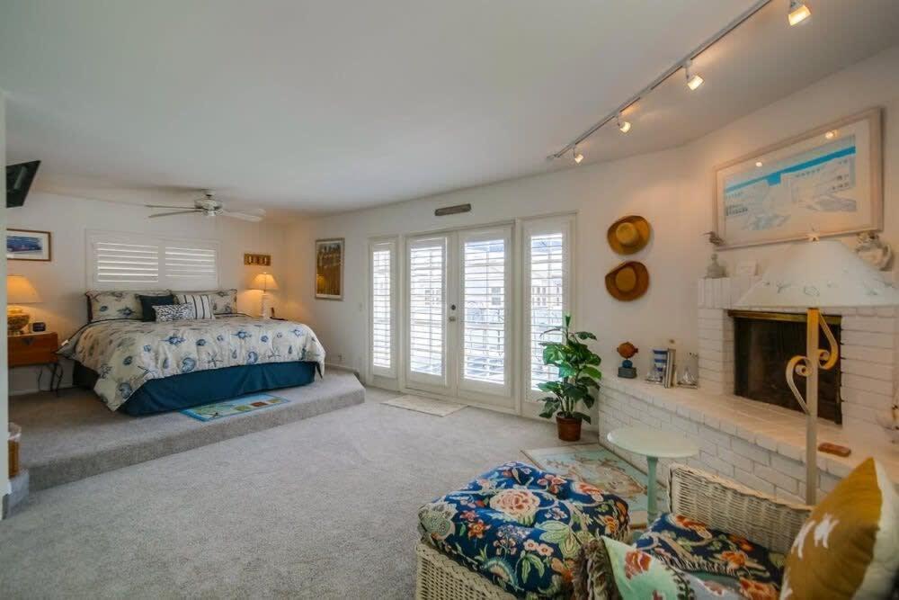 Luxury Summer House Feet From Bay & Ocean Patios Casa de férias San Diego